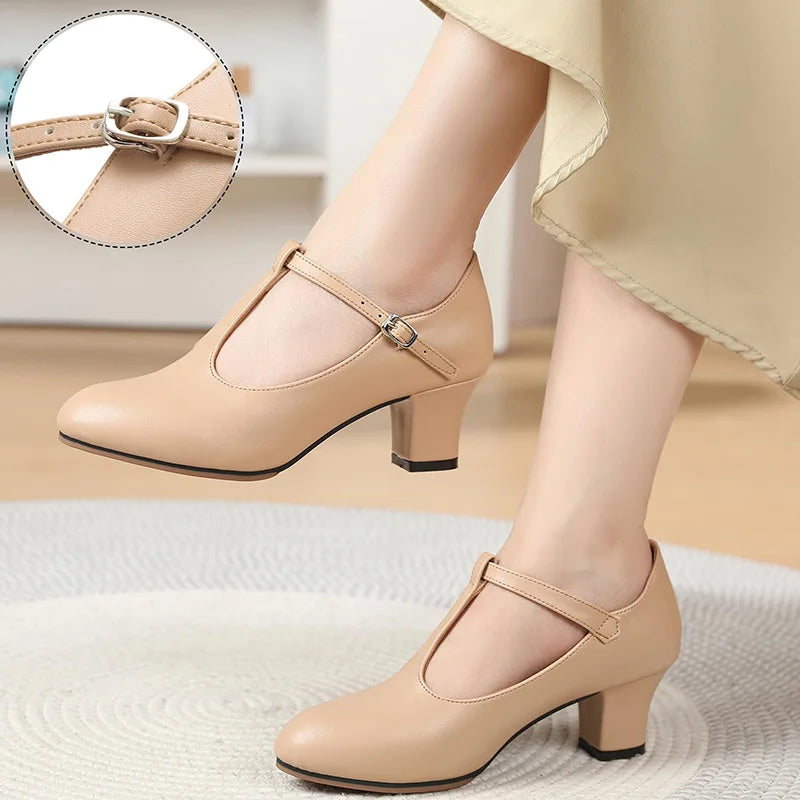 Sapatos de dança femininos com salto de 2 polegadas.